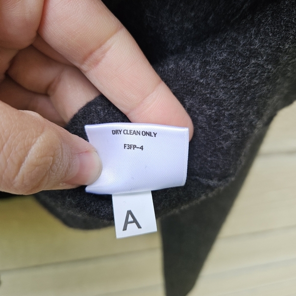 Eileen Fisher dark olive merino wool button front jacket large - Picture 8 of 9